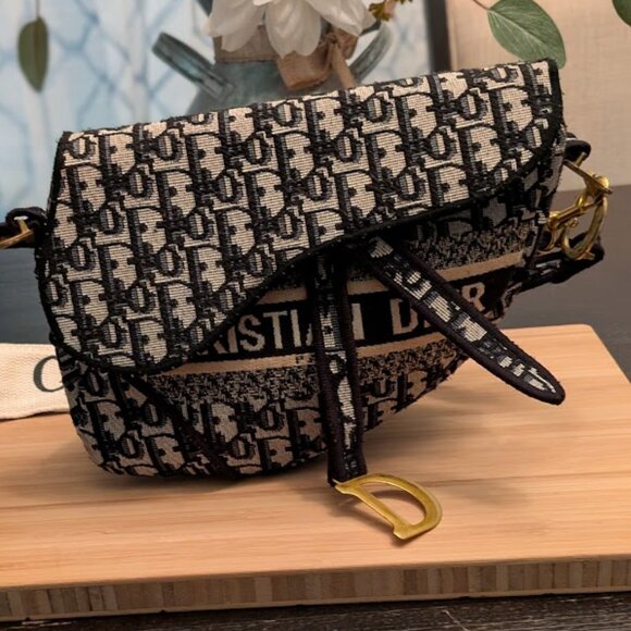 ⬇️PD⬇️DIOR Saddle Bag Oblique Embroidery w/ Dior Strap - Picture 2 of 14